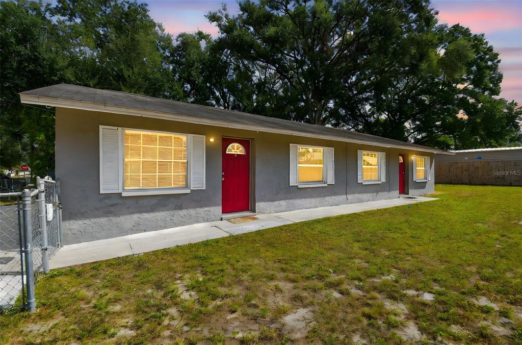 923 E LOTUS AVENUE, Tampa, FL 33612