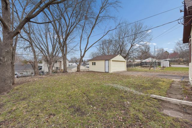 2155 Reaney Avenue E, Saint Paul, MN 55119
