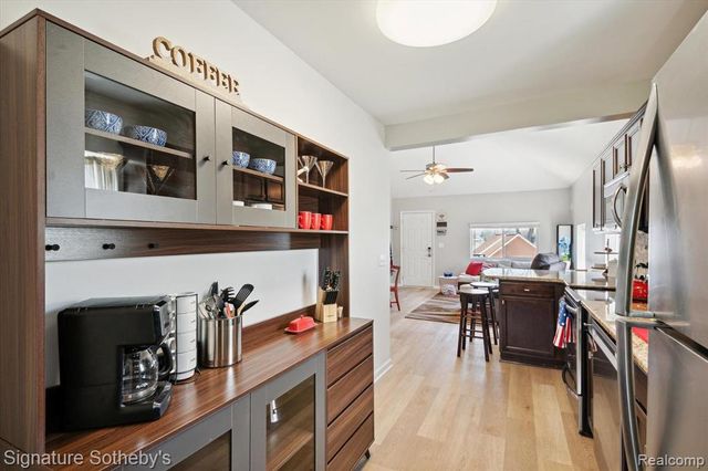 1068 Sunrise Park Street, Howell, MI 48843