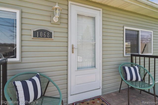 1068 Sunrise Park Street, Howell, MI 48843