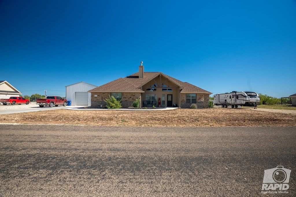 Image 2 of property listing at 3328 Reindeer Run, San Angelo, TX 76901