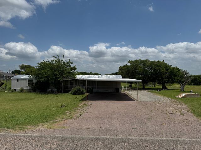 209 Mcelroy Street, Southmayd, TX 76273