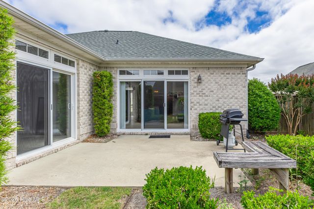 1124 Garden Club Way, Leland, NC 28451
