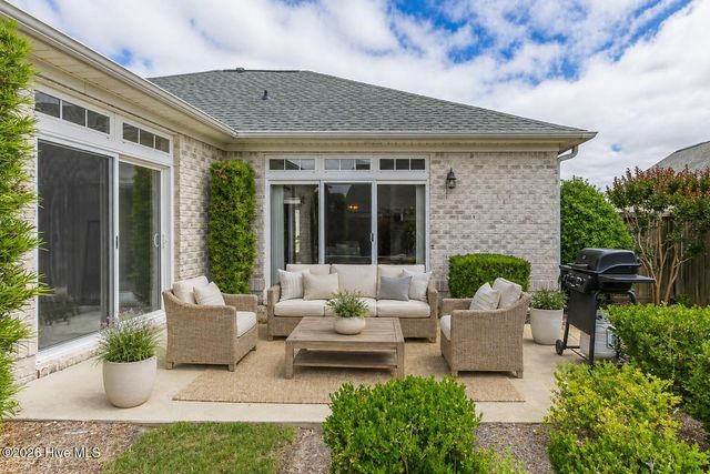 1124 Garden Club Way, Leland, NC 28451