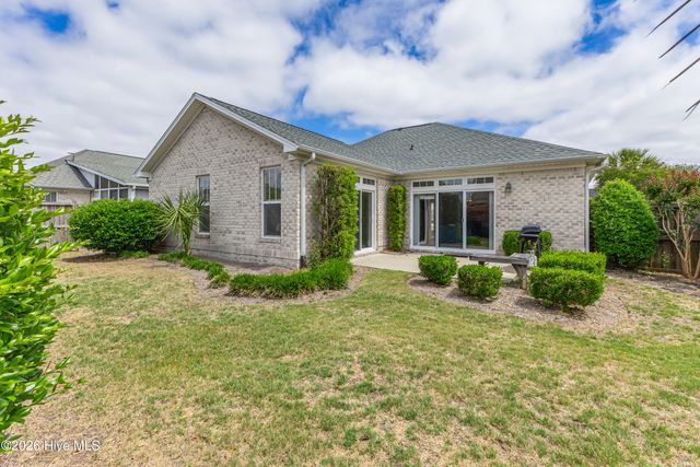 1124 Garden Club Way, Leland, NC 28451