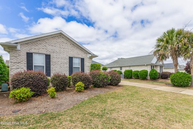 1124 Garden Club Way, Leland, NC 28451