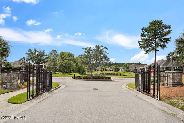 1124 Garden Club Way, Leland, NC 28451