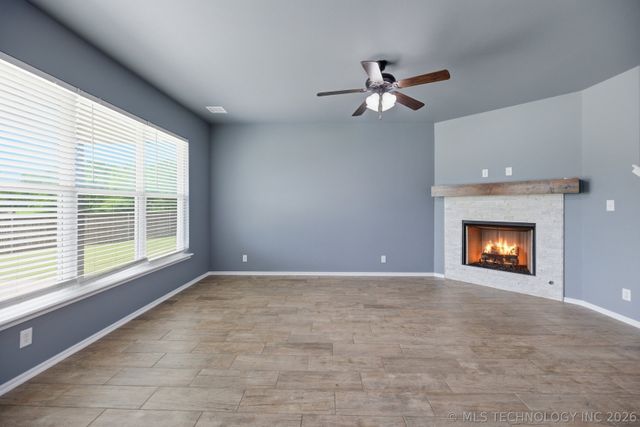 2017 W Fredericksburg Court, Broken Arrow, OK 74011