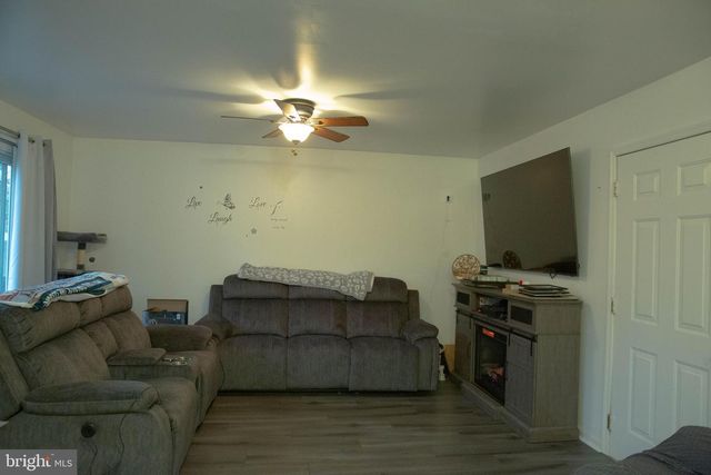 600 LAWRENCE AVE, Toms River, NJ 08757