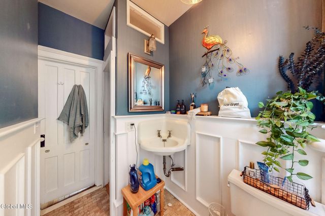 215 Jay Street, Albany, NY 12210