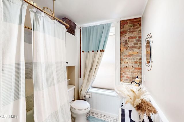 215 Jay Street, Albany, NY 12210