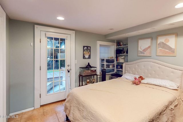 215 Jay Street, Albany, NY 12210