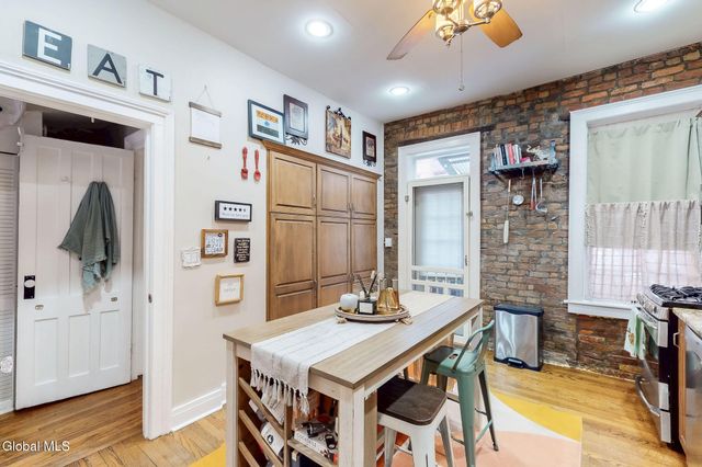 215 Jay Street, Albany, NY 12210