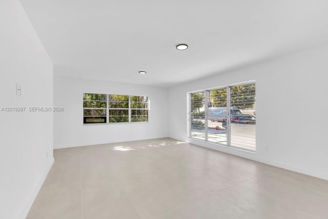 1130 102nd St 1, Bay Harbor Islands, FL 33154