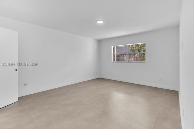 1130 102nd St 1, Bay Harbor Islands, FL 33154