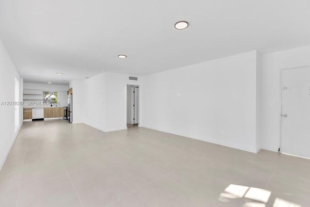 1130 102nd St 1, Bay Harbor Islands, FL 33154
