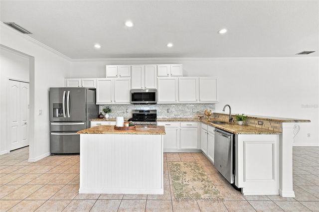 12018 NORTHUMBERLAND DRIVE, Tampa, FL 33626
