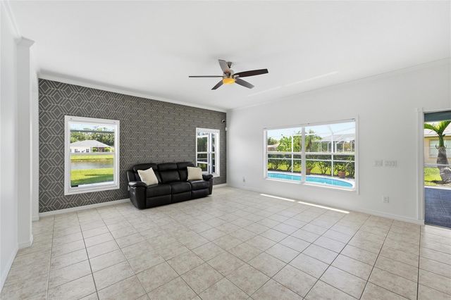 12018 NORTHUMBERLAND DRIVE, Tampa, FL 33626