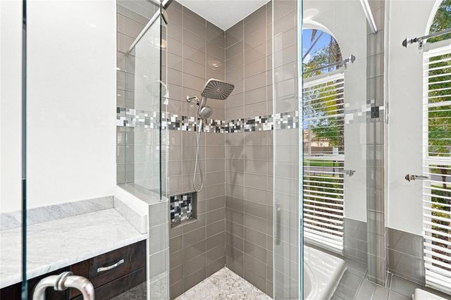 12018 NORTHUMBERLAND DRIVE, Tampa, FL 33626