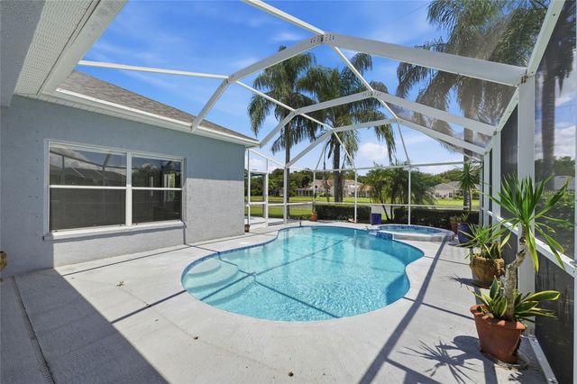 12018 NORTHUMBERLAND DRIVE, Tampa, FL 33626