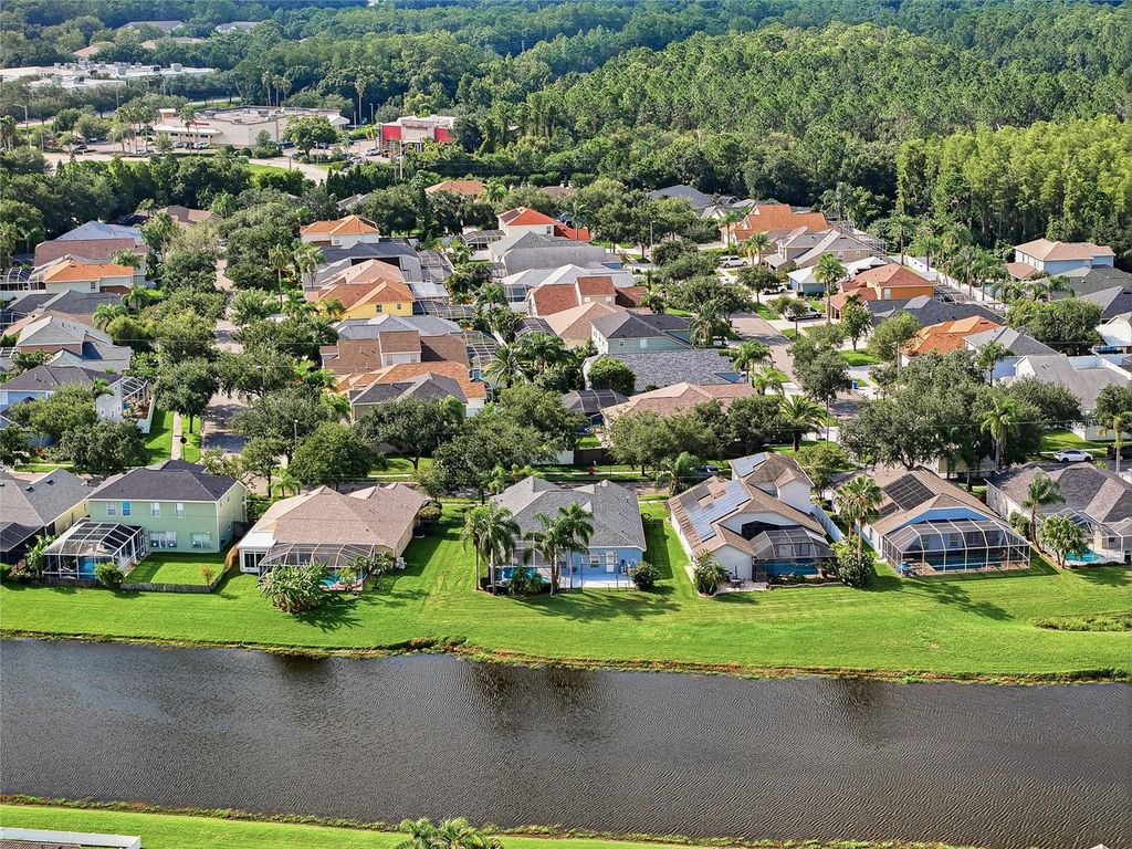 Image 54 of property listing at 12018 NORTHUMBERLAND DRIVE, Tampa, FL 33626