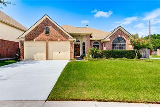 12302 Meadowglen Drive, Meadows Place, TX 77477