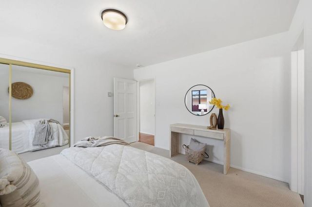 114 E Hillsdale Boulevard, San Mateo, CA 94403
