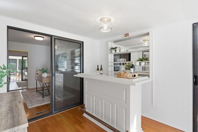 114 E Hillsdale Boulevard, San Mateo, CA 94403