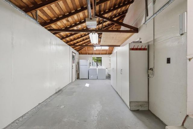 114 E Hillsdale Boulevard, San Mateo, CA 94403