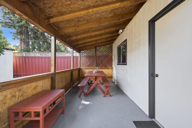 114 E Hillsdale Boulevard, San Mateo, CA 94403