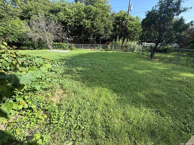 4318 DIAMONDHEAD DR, San Antonio, TX 78218