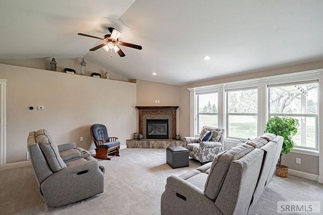 6334 Glen Abby Circle, Idaho Falls, ID 83401