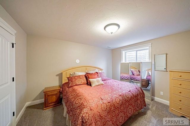 6334 Glen Abby Circle, Idaho Falls, ID 83401