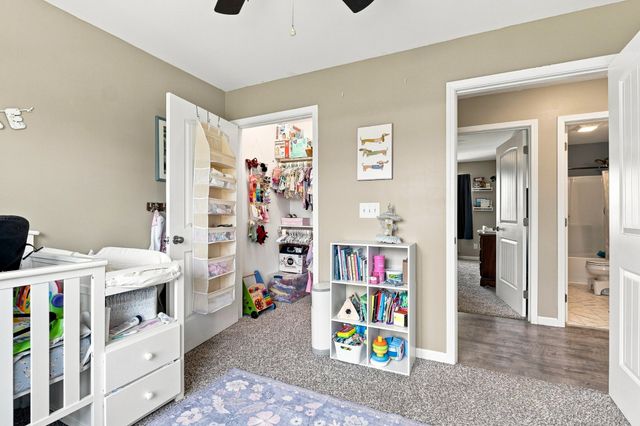 676 Parkway Dr, Smithville, TN 37166