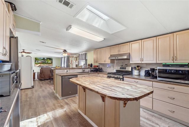 6791 N VELVETEEN POINT, Dunnellon, FL 34433