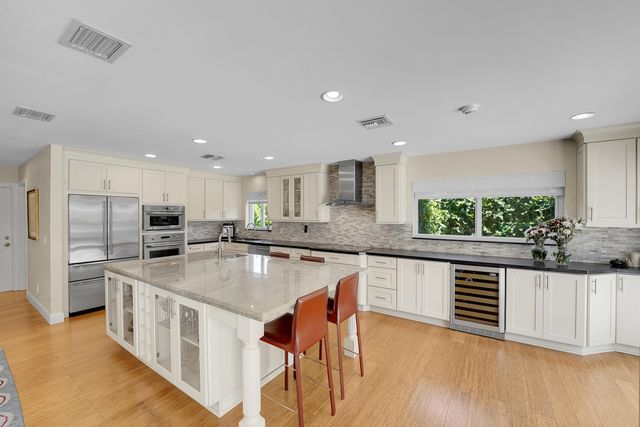 4961 Bocaire Boulevard, Boca Raton, FL 33487