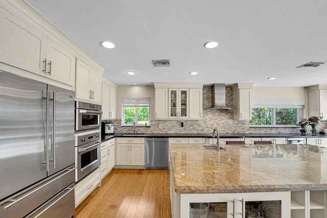4961 Bocaire Boulevard, Boca Raton, FL 33487