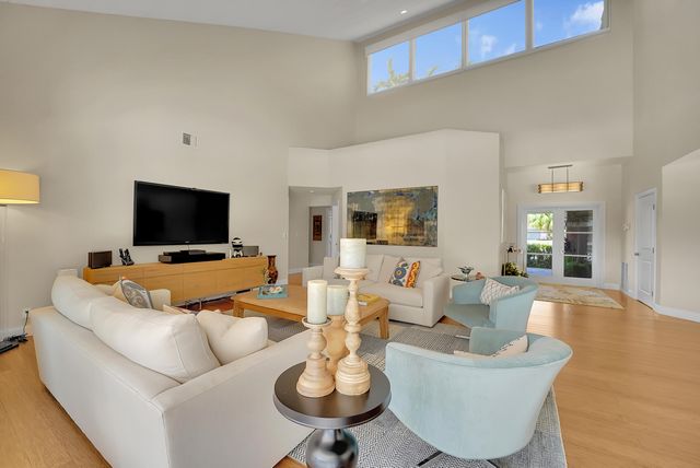 4961 Bocaire Boulevard, Boca Raton, FL 33487