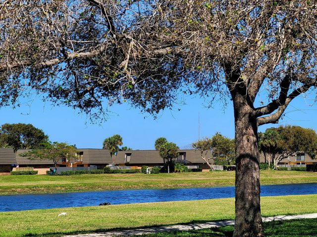 6407 64th Way, West Palm Beach, FL 33409