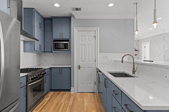 1609 Hartford RD A, Austin, TX 78703