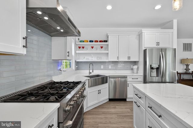 6471 SILK RD, Jeffersonton, VA 22724