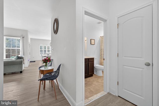 6471 SILK RD, Jeffersonton, VA 22724