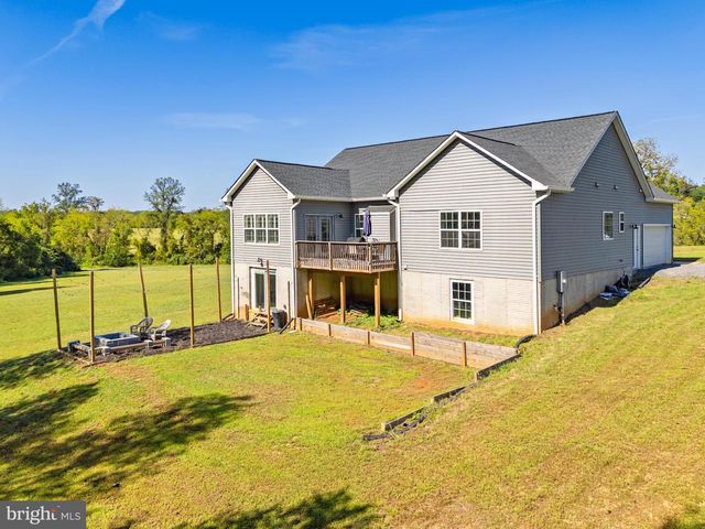 6471 SILK RD, Jeffersonton, VA 22724