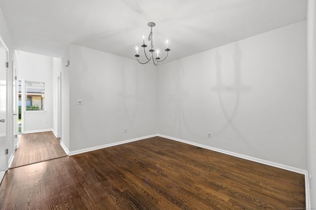 2437 Bedford Street F17, Stamford, CT 06905