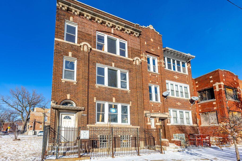 652 W Garfield Boulevard, Chicago, IL 60609