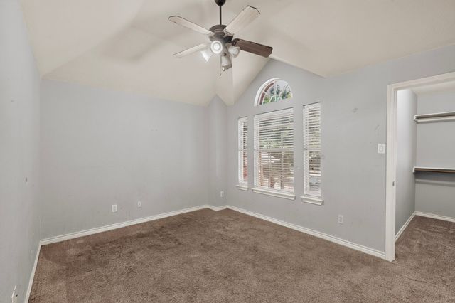 5919 Ridgeway Drive, Grand Prairie, TX 75052