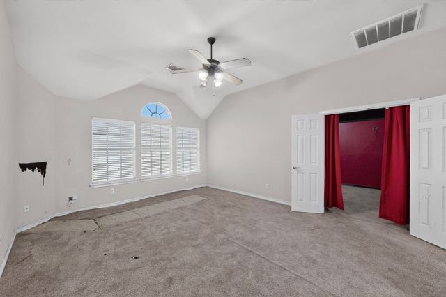 5919 Ridgeway Drive, Grand Prairie, TX 75052