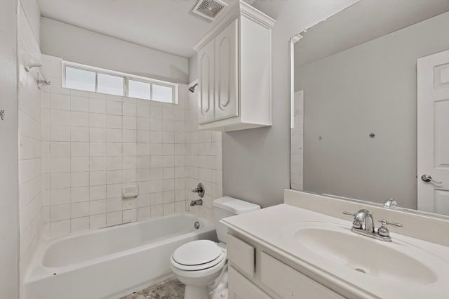 5919 Ridgeway Drive, Grand Prairie, TX 75052