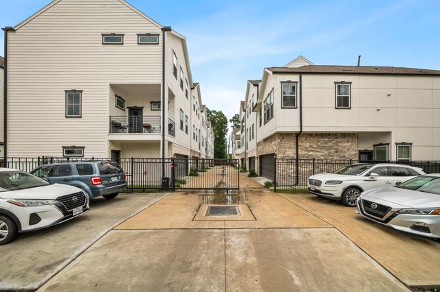 5434 Wheatley Street B, Houston, TX 77091