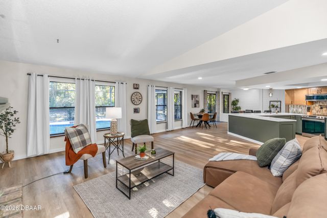 634 E Lehigh Drive, Deltona, FL 32738